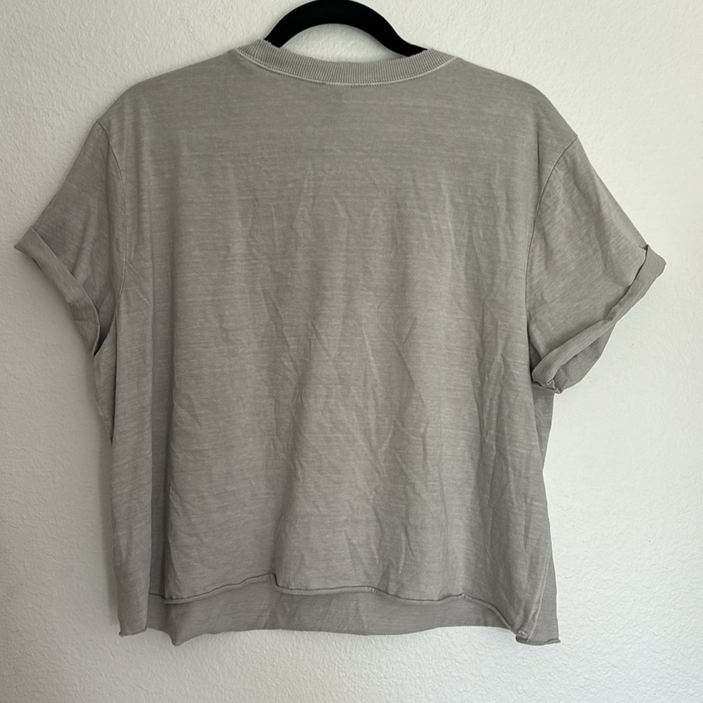 Wild Fable Gray Cuffed Sleeve Short Sleeve Boxy T-Shirt - Picture 2 of 2